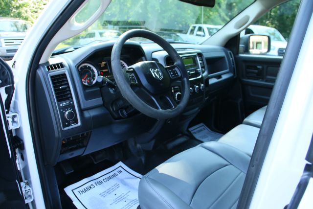 2018 Ram 1500 Crew Cab - Image 9