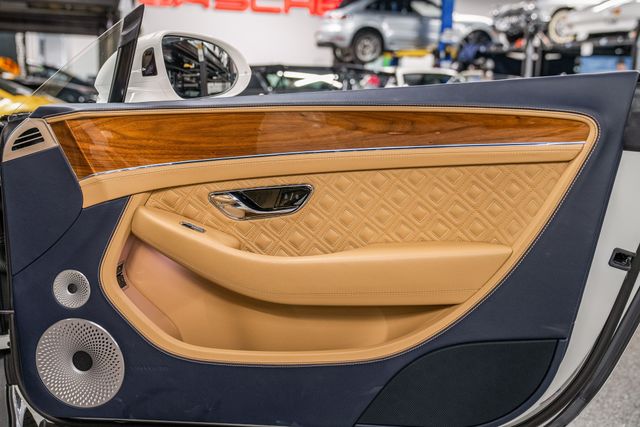 2022 Bentley Continental Gt Gt V8 Convertible 2d - - Image 39