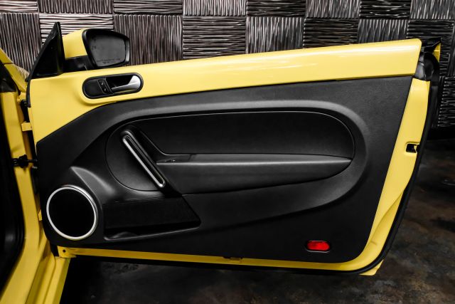 2014 Volkswagen Beetle Tdi Hatchback 2d - Image 37