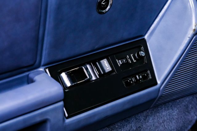 1987 Chrysler Lebaron Base 2d Convertible - Image 31