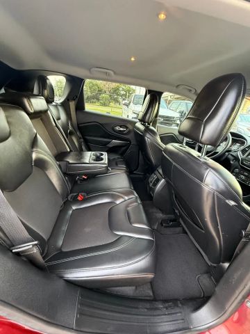 2021 Jeep Cherokee - Image 19