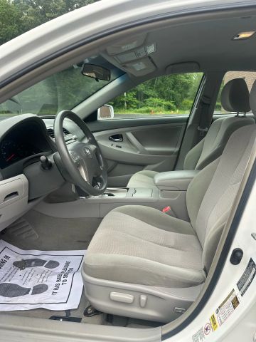 2010 Toyota Camry Le Sedan 4d - Image 9