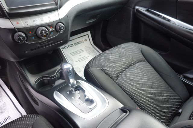 2011 Dodge Journey - Image 8