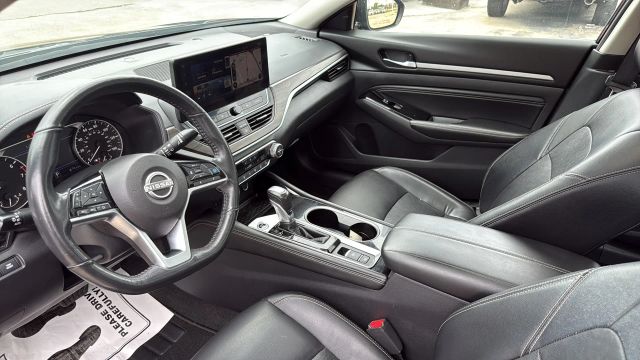 2023 Nissan Altima - Image 35