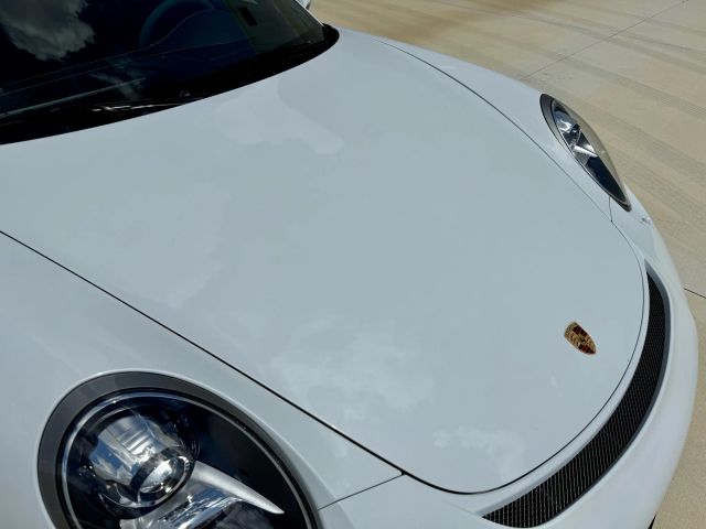 2015 Porsche 911 - Image 57
