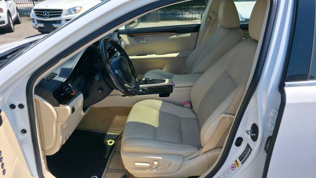 2013 Lexus Es - Image 14