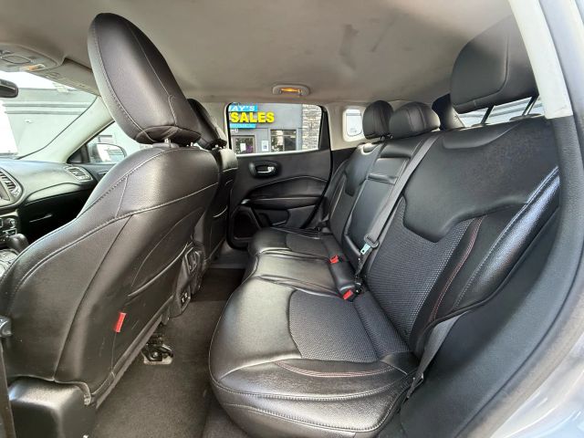 2018 Jeep Compass - Image 13