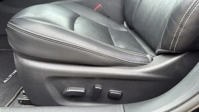 2023 Nissan Altima - Image 34