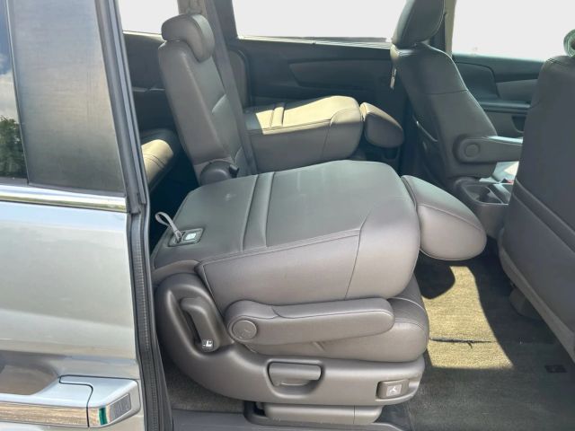 2016 Honda Odyssey - Image 11