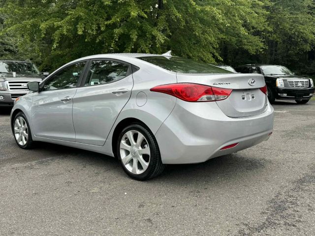 2012 Hyundai Elantra - Image 7