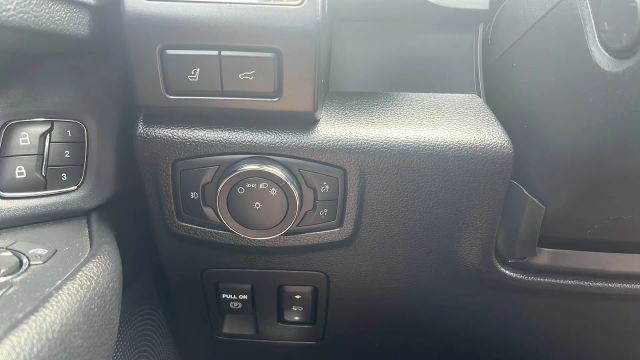 2019 Ford Expedition Max - Image 31
