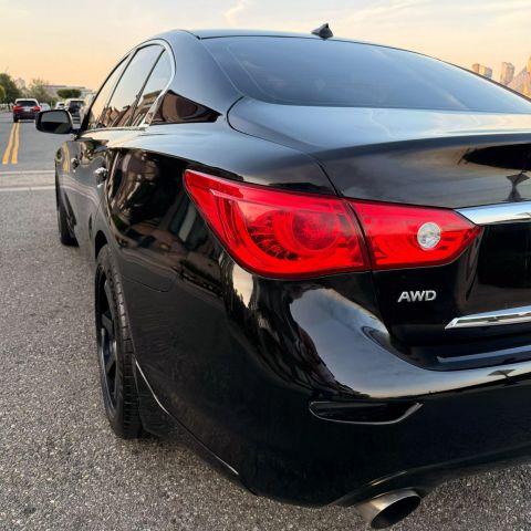 2016 Infiniti Q50 3.0t Premium Sedan 4d - Image 14