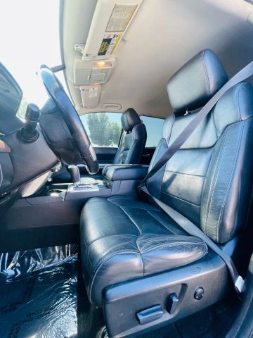2016 Toyota Tundra Crewmax - Image 20
