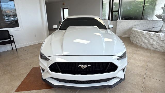 2019 Ford Mustang - Image 19