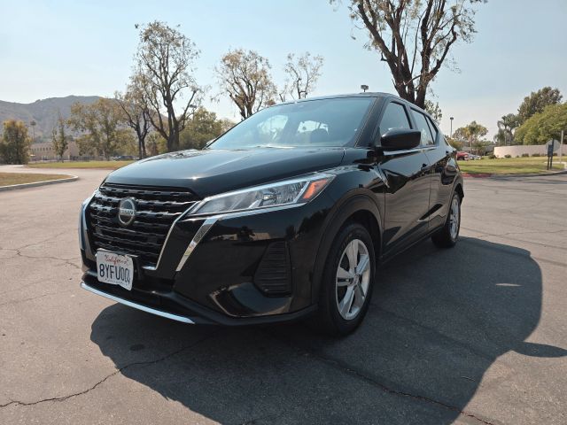 2021 Nissan Kicks - Image 3