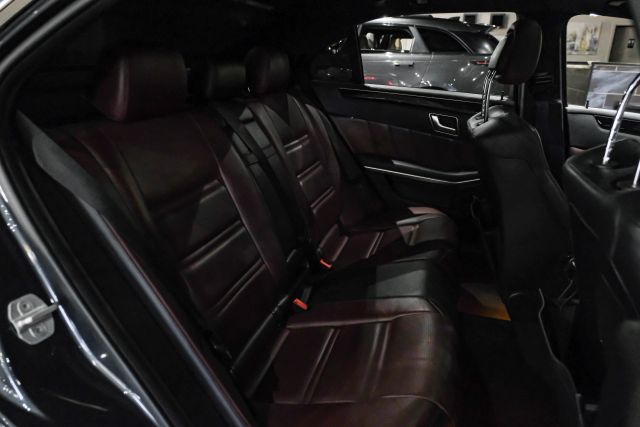 2014 Mercedes-benz E-class E 63 Amg 4matic S-model Sedan 4d - Image 32
