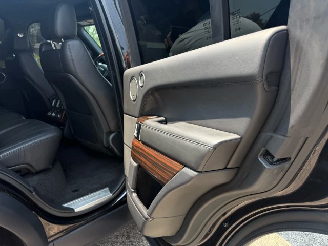 2014 Land Rover Range Rover - Image 23