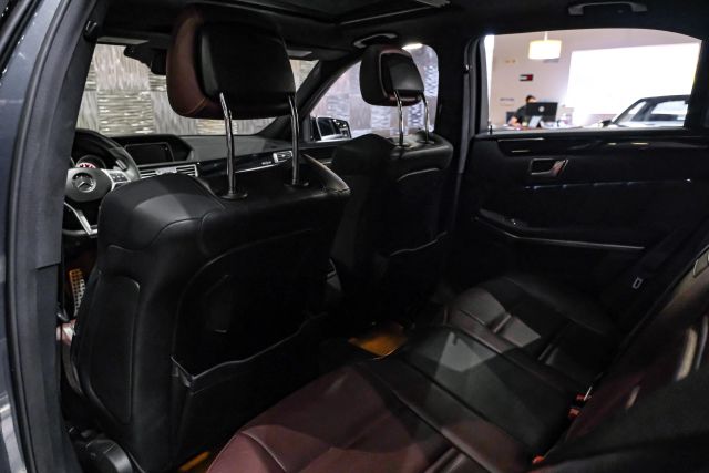 2014 Mercedes-benz E-class E 63 Amg 4matic S-model Sedan 4d - Image 34