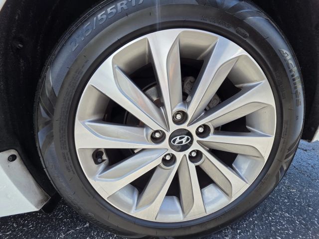 2015 Hyundai Sonata - Image 23