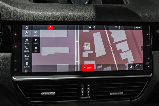 2019 Porsche Cayenne Sport Utility 4d - Image 19