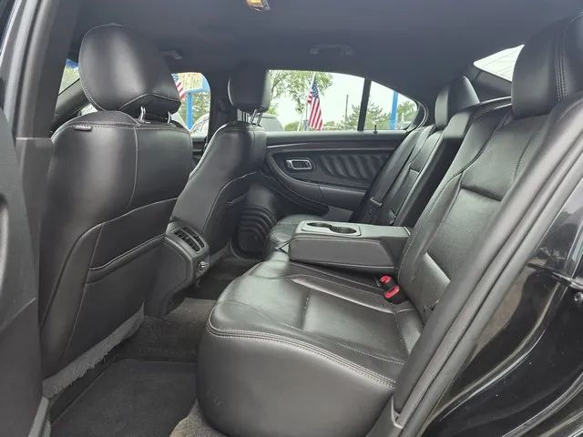 2013 Ford Taurus - Image 16