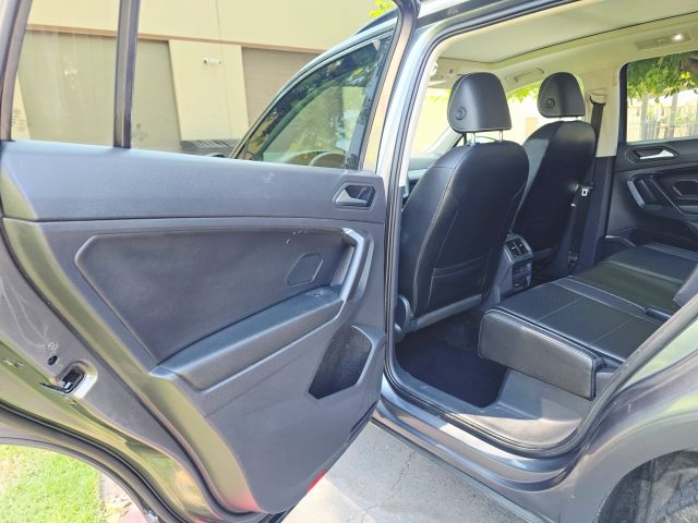 2021 Volkswagen Tiguan - Image 42