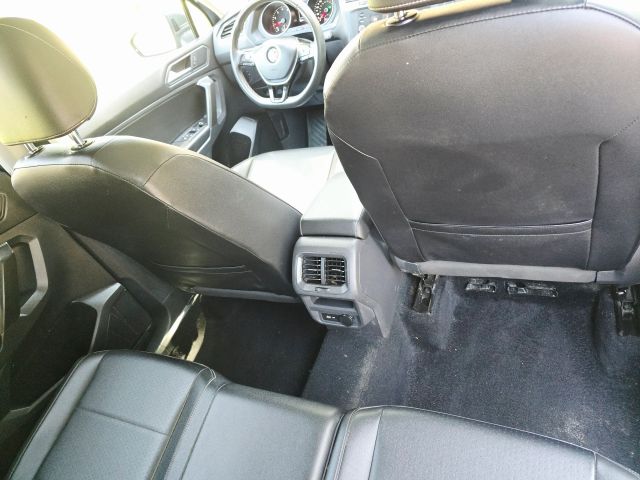 2021 Volkswagen Tiguan - Image 37