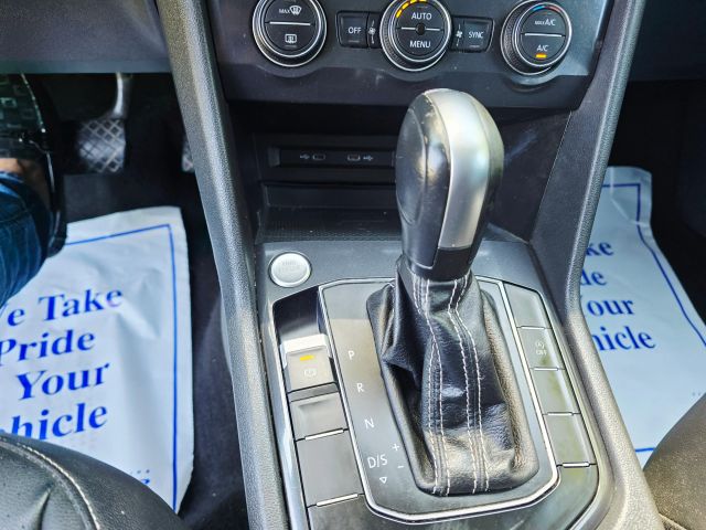 2021 Volkswagen Tiguan - Image 21