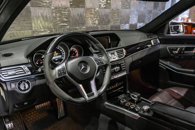 2014 Mercedes-benz E-class E 63 Amg 4matic S-model Sedan 4d - Image 3