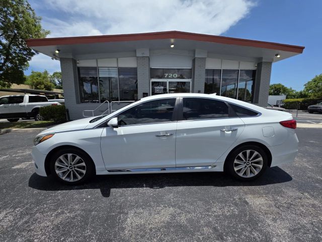 2015 Hyundai Sonata - Image 7