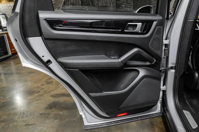 2019 Porsche Cayenne Sport Utility 4d - Image 39