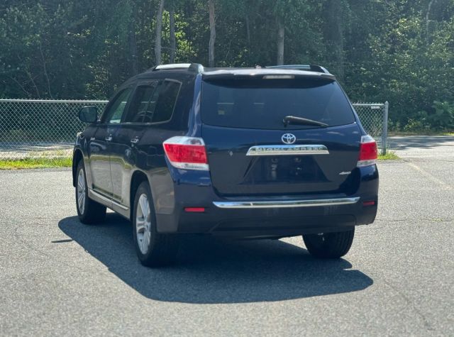 2012 Toyota Highlander Limited Sport Utility 4d - Image 7
