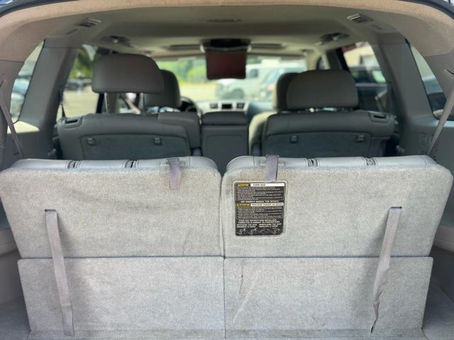 2012 Toyota Highlander Limited Sport Utility 4d - Image 23