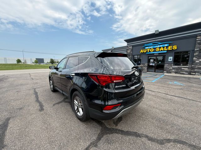 2017 Hyundai Santa Fe Sport - Image 3