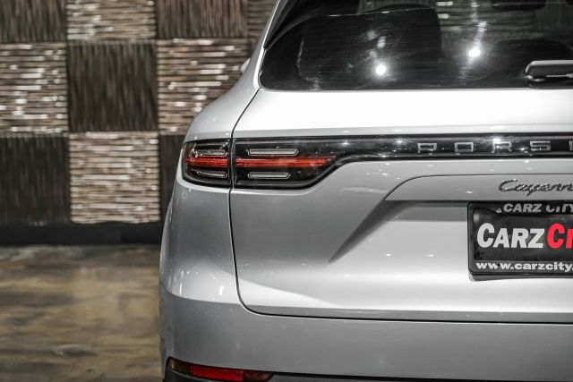2019 Porsche Cayenne Sport Utility 4d - Image 42