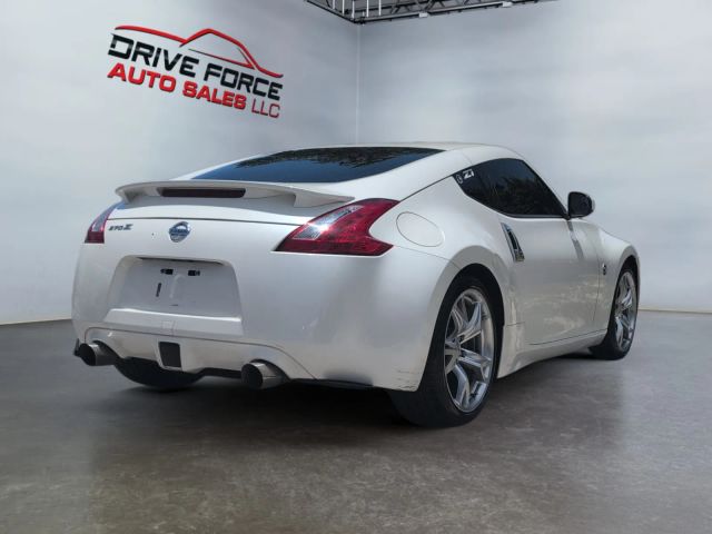 2012 Nissan 370z - Image 5