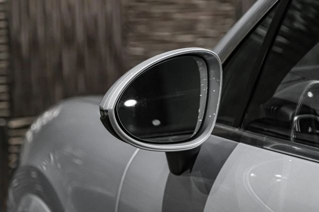 2019 Porsche Cayenne Sport Utility 4d - Image 35