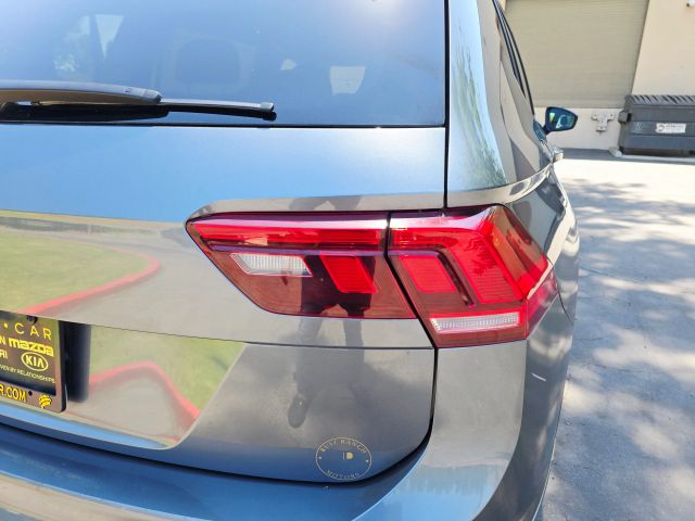 2021 Volkswagen Tiguan - Image 54