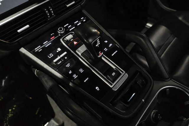 2019 Porsche Cayenne Sport Utility 4d - Image 23
