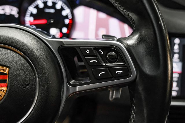 2019 Porsche Cayenne Sport Utility 4d - Image 16