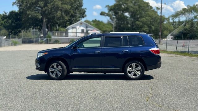 2012 Toyota Highlander Limited Sport Utility 4d - Image 8