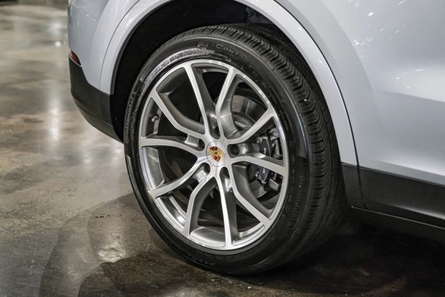 2019 Porsche Cayenne Sport Utility 4d - Image 52
