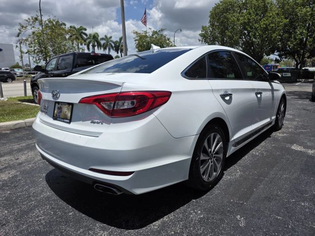 2015 Hyundai Sonata - Image 4