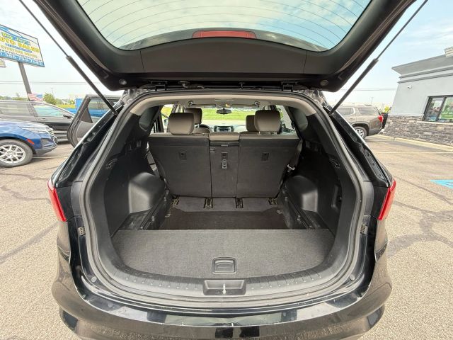 2017 Hyundai Santa Fe Sport - Image 11