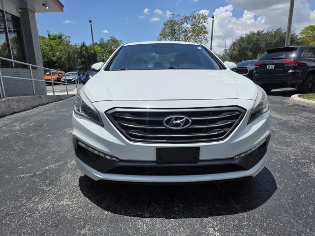 2015 Hyundai Sonata - Image 3