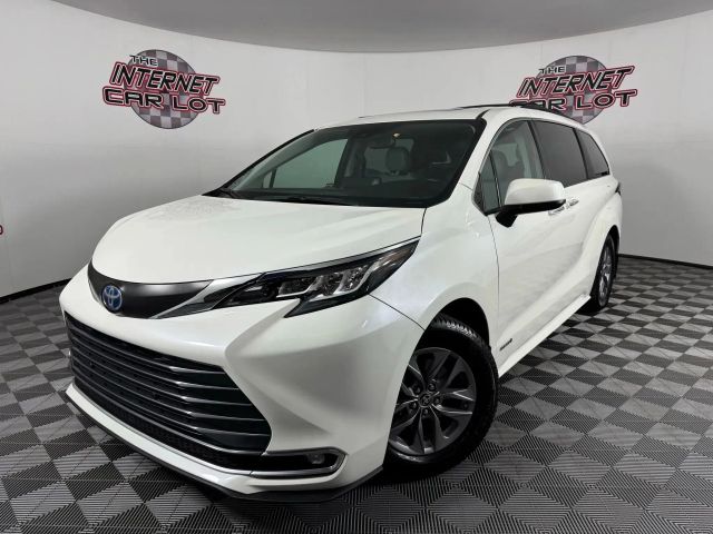 Image of 2021 TOYOTA SIENNA  XLE MINIVAN 4D
