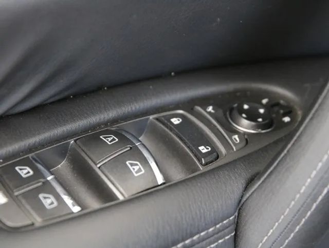 2015 INFINITI QX80 SPORT UTILITY 4D