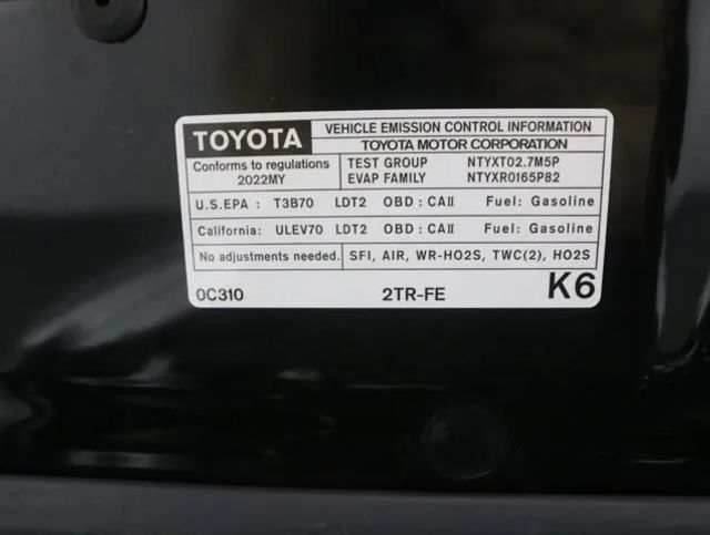 2022 TOYOTA TACOMA DOUBLE CAB SR5 PICKUP 4D 5 FT