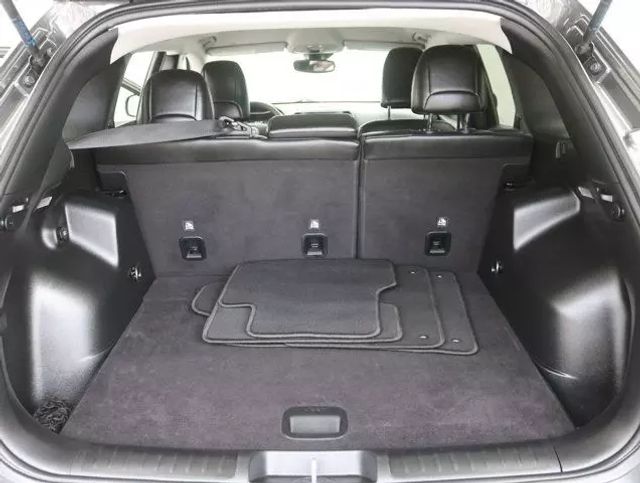 2021 JEEP CHEROKEE LATITUDE PLUS SPORT UTILITY 4D