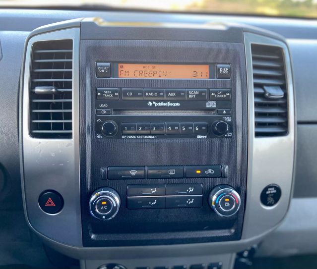 2010 NISSAN FRONTIER CREW CAB LE PICKUP 4D 5 FT